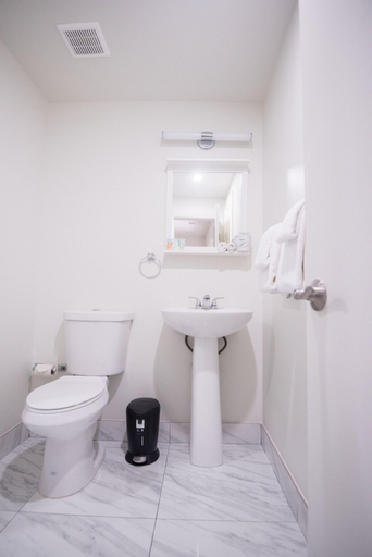 Bathroom 4, The Drift Hotel, Broward