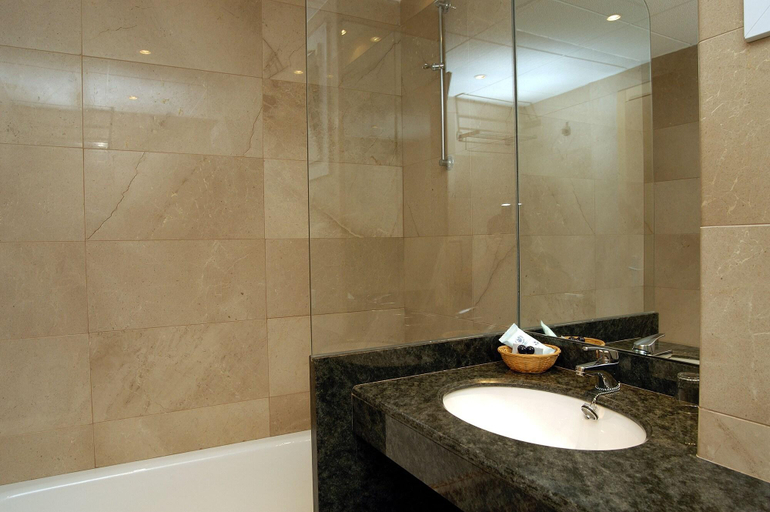 Bathroom 5, Canyelles Marina 3000, Girona
