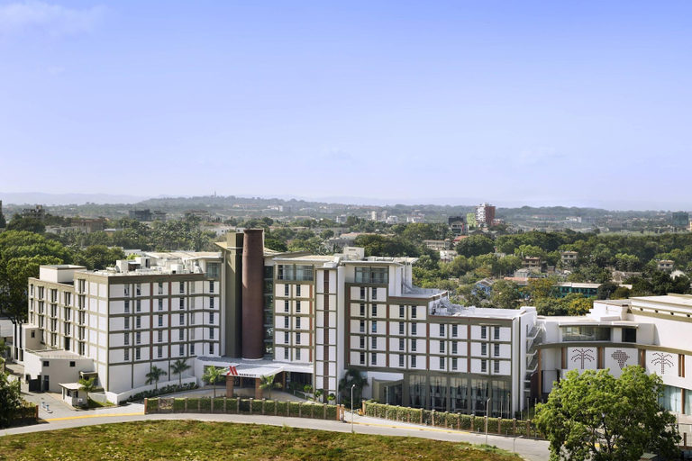 Exterior & Views 2, Accra Marriott Hotel, Accra