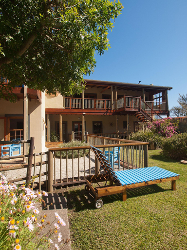 Exterior & Views 2, At The Woods Guest House, Cacadu