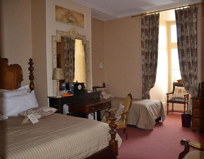 Bedroom 2, Chateau de Pray, Indre-et-Loire