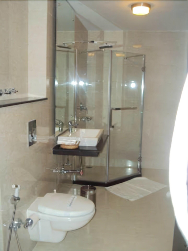 Bathroom 4, Hotel Pine Spring Gulmarg, Baramulla