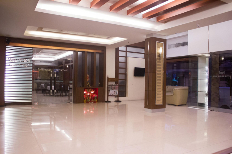 Public Area 2, Hatyai Holiday Hotel, Hat Yai
