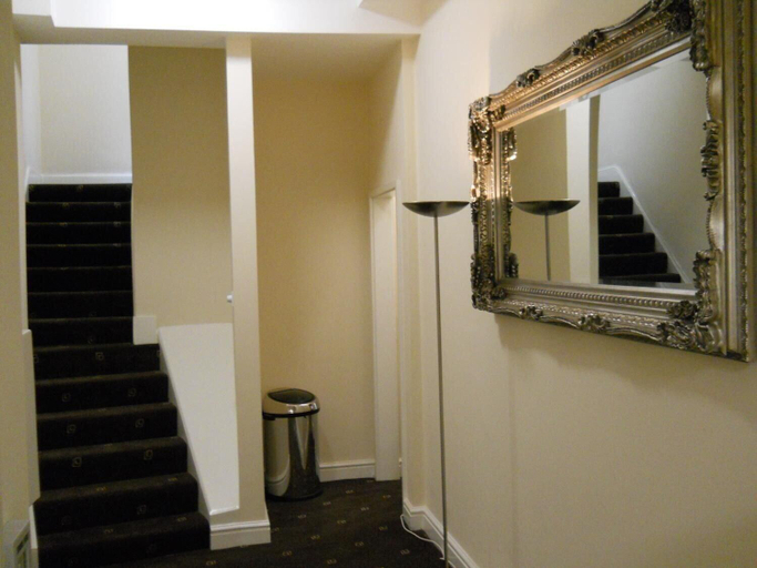 Public Area 2, CityStay Hotel, London
