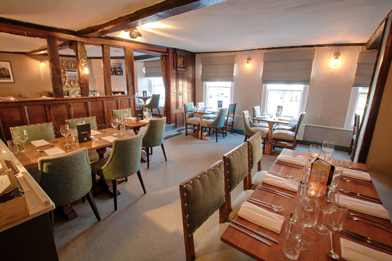 Food & Drinks 5, Saracen's Head, Essex