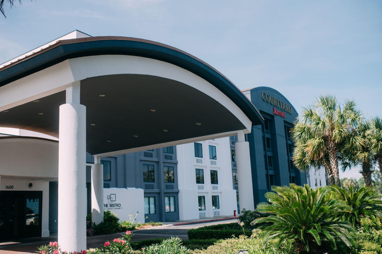 Exterior & Views 2, Courtyard By Marriott Gulfport Beachfront, Harrison