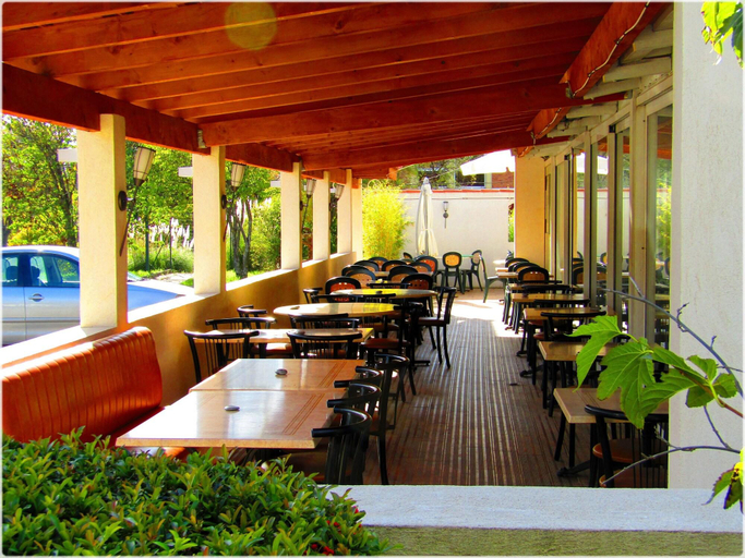 Public Area 2, P'tit Dej-HOTEL Aix-en-Provence, Bouches-du-Rhône