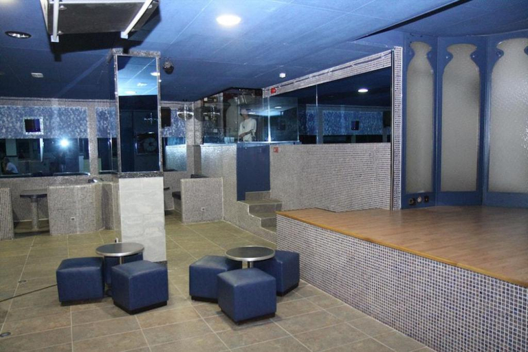Public Area 2, Univers, Girona