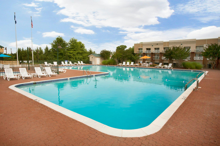 Sport & Beauty 5, Clarion Hotel Suites Convention Center, Fredericksburg