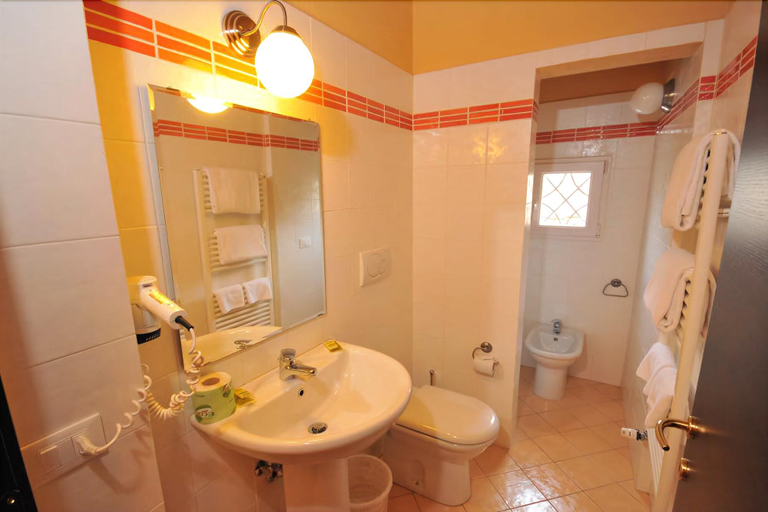 Bathroom 5, Locanda della Musica, Florence