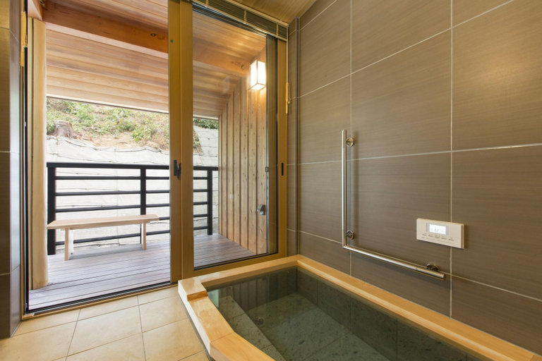 Bathroom 4, Yutorian, Kawaba