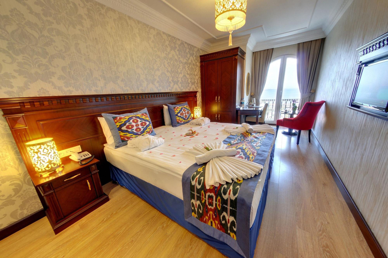 Bedroom 2, The Magnaura Palace Hotel, Fatih