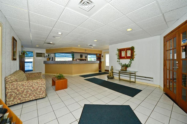 Public Area 4, Travelers Inn, Hastings