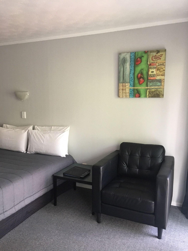Bedroom 2, Avenue Motel Palmerston North, Palmerston North