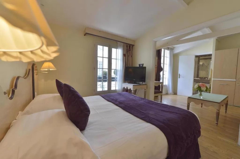 Bedroom 3, Hotel Suites Unic Renoir Saint-Germain, Paris