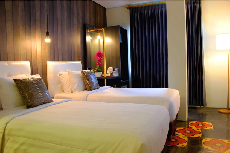 Bedroom 25