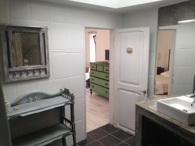 Bathroom 4, Vinha da Quinta, Sintra