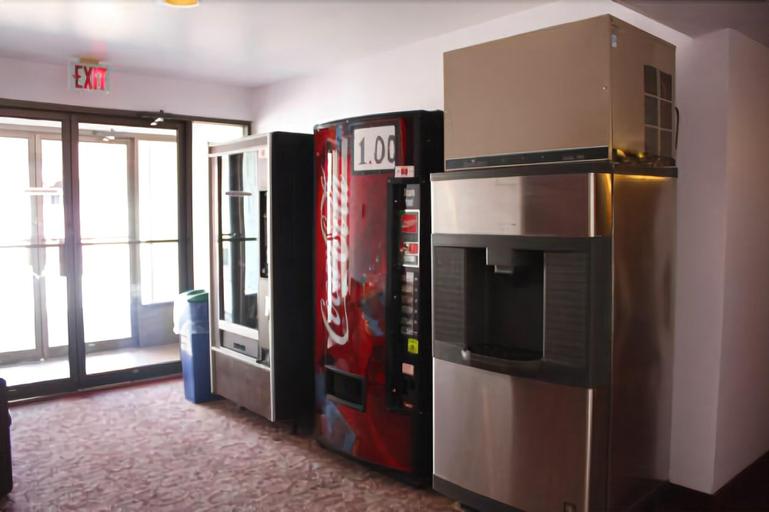 Public Area 2, Redwood Motor Inn, Division No. 7