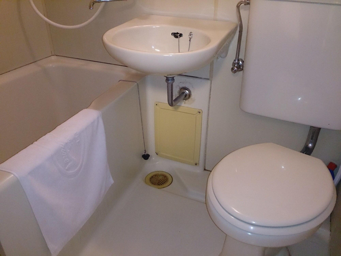 Bathroom 4, Hatoya Hotel, Toshima