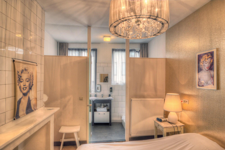 Bedroom 3, Urban Dreams Bed And Breakfast, Antwerpen