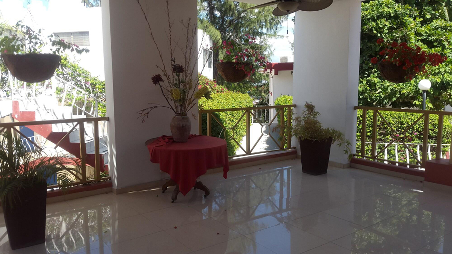 Public Area 2, Habitation Hatt Hotel, Port-au-Prince