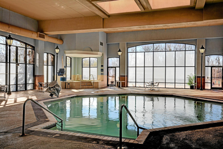 Sport & Beauty, Fitz Tunica Casino & Hotel Trademark Collection by, Tunica