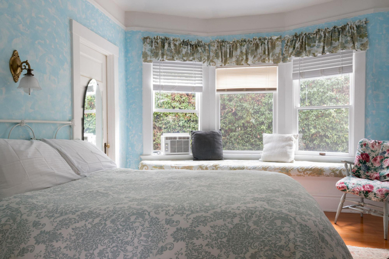Bedroom 3, Secret Garden Inn, Santa Barbara