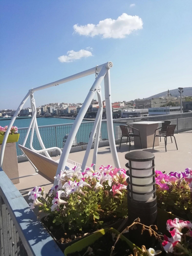Exterior & Views 2, City Point Boutique Hotel, North Aegean