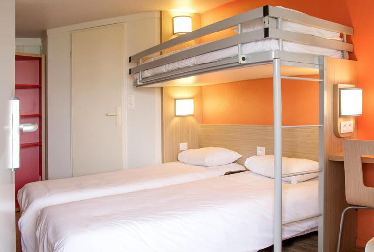 Bedroom 4, Premiere Classe Nantes Est St Sebastien Sur Loire, Loire-Atlantique