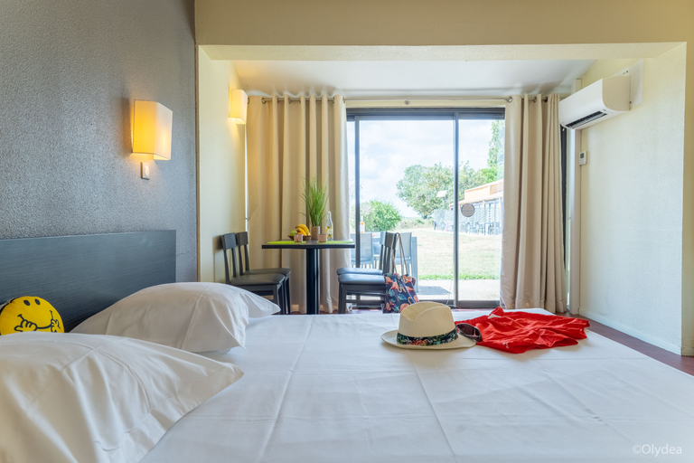 Bedroom, Adonis Arles Les Hameaux de Camargue, Bouches-du-Rhône