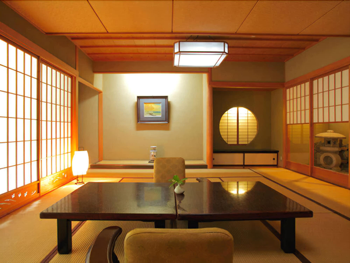 Public Area, Enraku, Kurobe