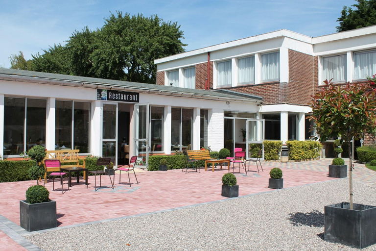 Exterior & Views 2, Hotel Les Cedres, Pas-de-Calais