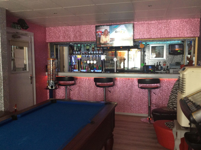 Food & Drinks 5, The Trentwood - Hotel, Blackpool