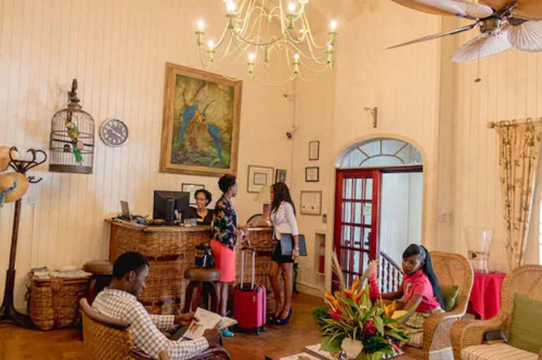 Public Area 4, Grenadine House