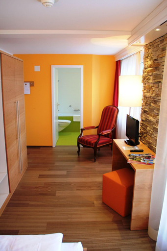 Public Area 2, Parkhotel Schoenegg, Interlaken