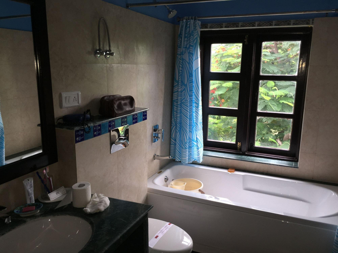 Bathroom 4, Ikaki Niwas Ct, Jaipur