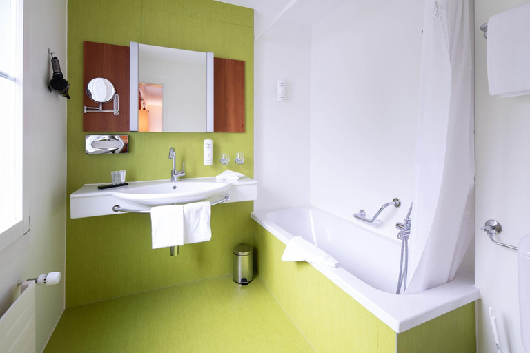 Bathroom 4, Parkhotel Schoenegg, Interlaken