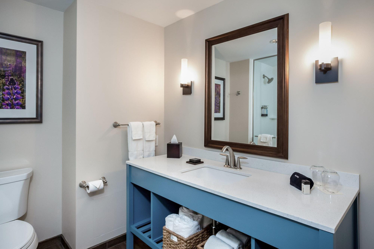 Bathroom 4, The Glen House Hotel at Mt. Washington, Coos