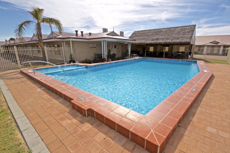 Sport & Beauty, Bunbury Motel, Bunbury