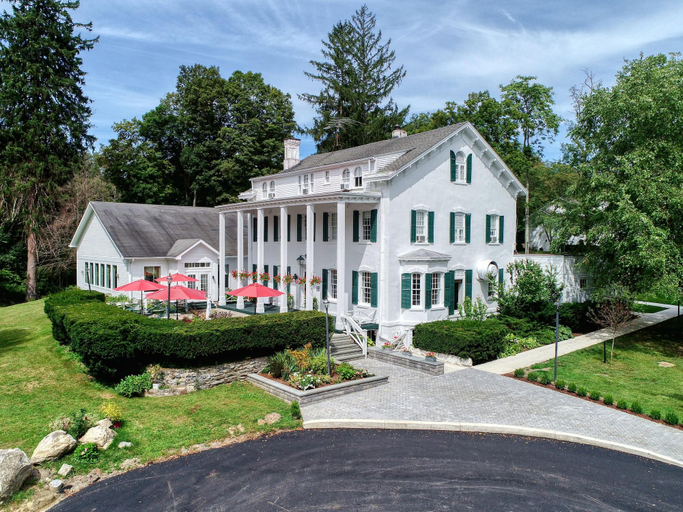 Exterior & Views 1, Le Chambord at Curry Estate, Dutchess