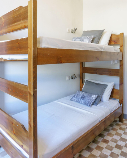 Bedroom 4, Dioskouros, Attica