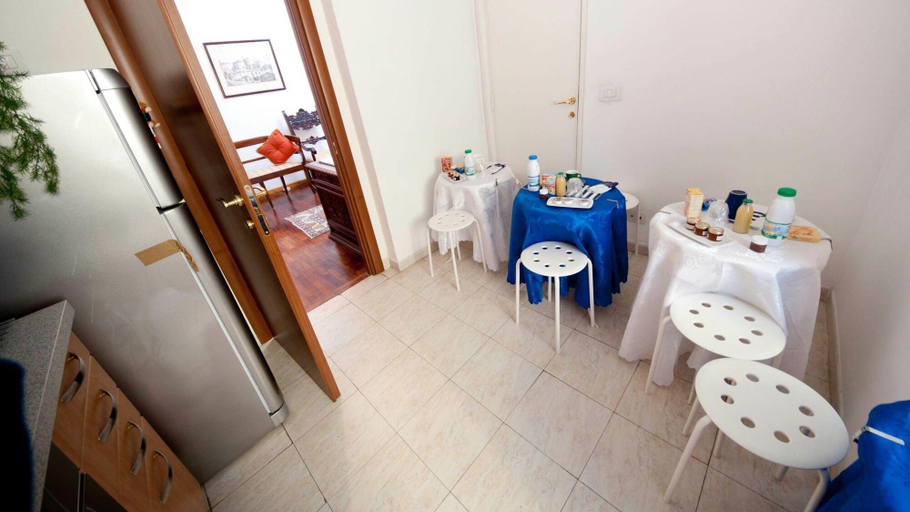 Others 5, 2 Passi Da.. B&B, Rome