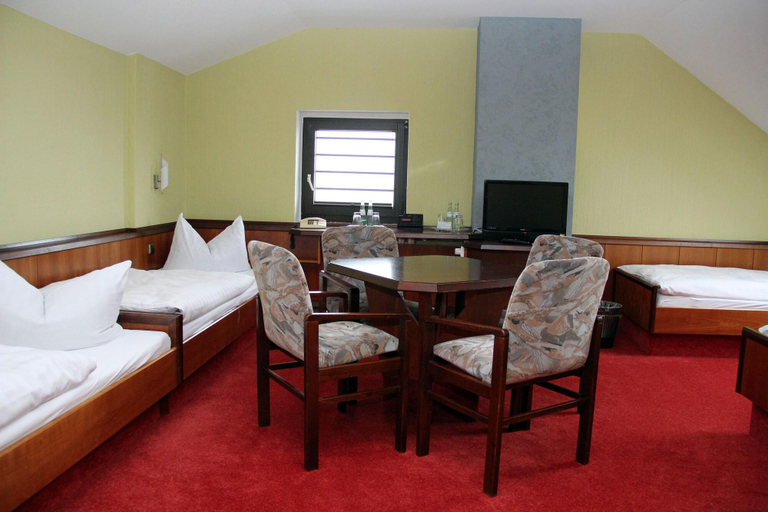 Bedroom 3, Flairhotel Zum Forstmeister, Erzgebirgskreis