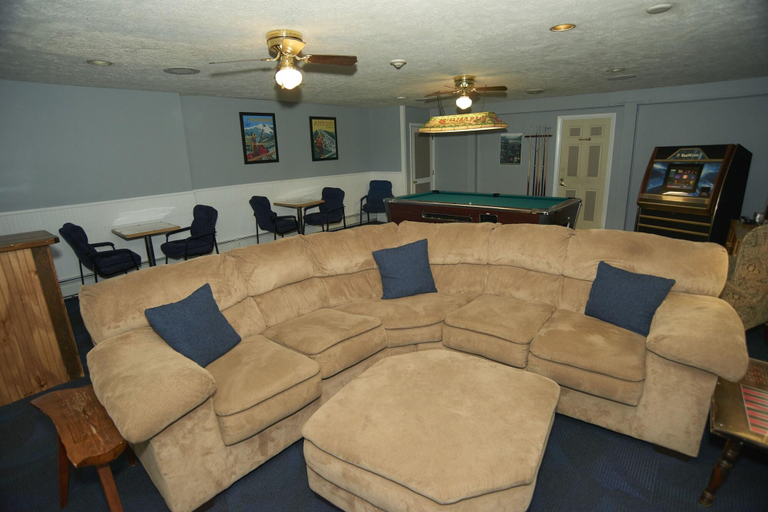 Public Area 2, Eastern Inn & Suites, Carroll
