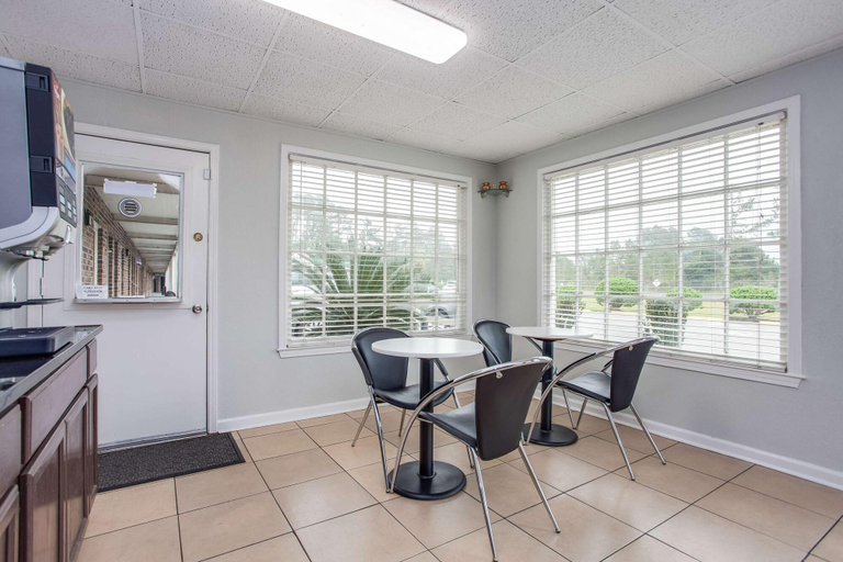 Others 5, Motel 6 Walterboro, SC, Colleton
