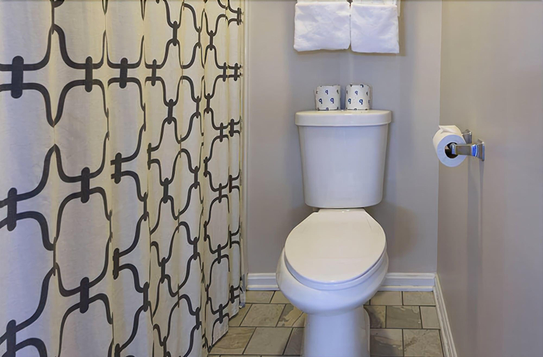 Bathroom 3, Rehoboth Guest House, Sussex