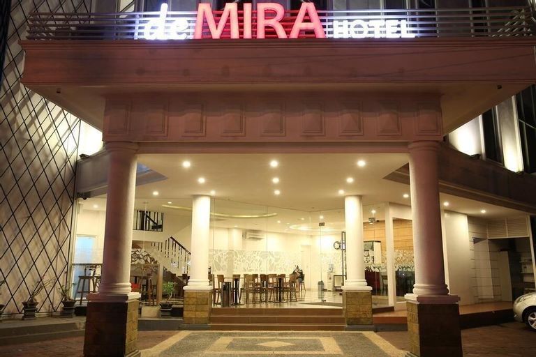 deMira Hotel Gubeng Surabaya, Surabaya