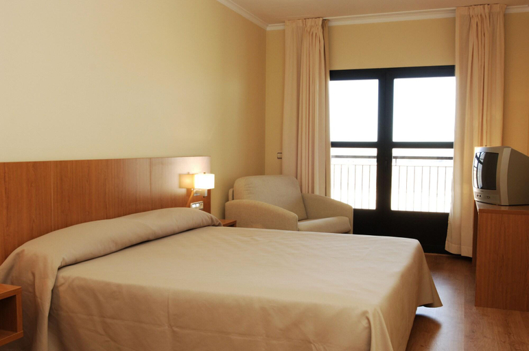 Bedroom 2, Ashotels Monreal Del Campo, Teruel