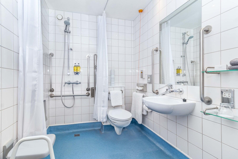 Bathroom 4, Jubilee Conference Centre, Nottingham