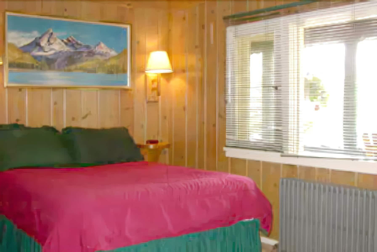 Sport & Beauty, Brundage Inn, Valley